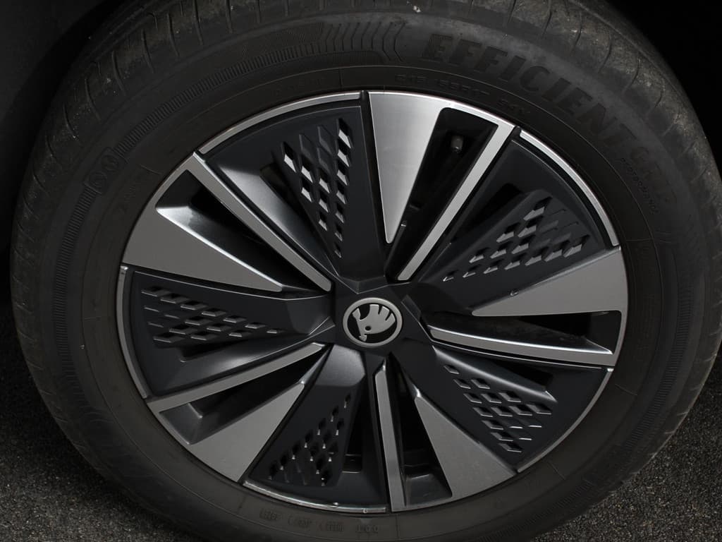 Škoda Karoq 1.5 TSI 150pk DSG ACT Selection thumbnail 25