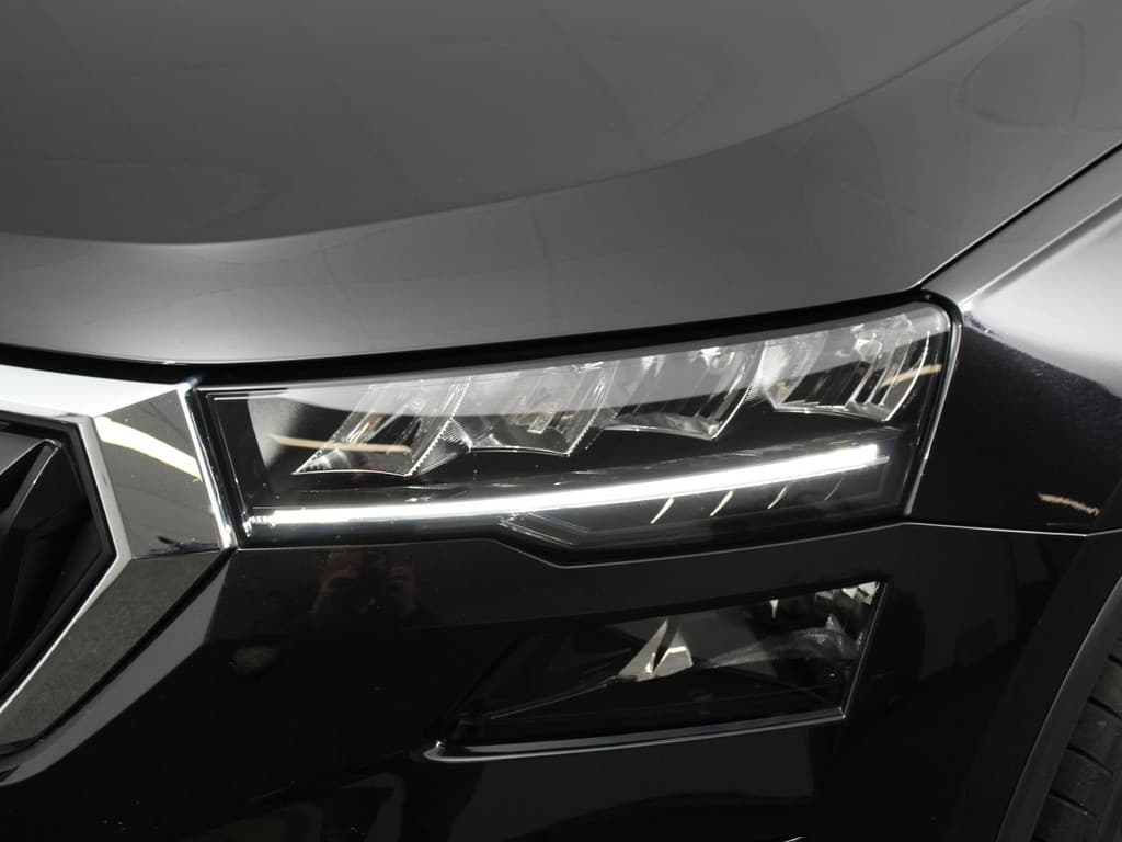 Škoda Karoq 1.5 TSI 150pk DSG ACT Selection thumbnail 27