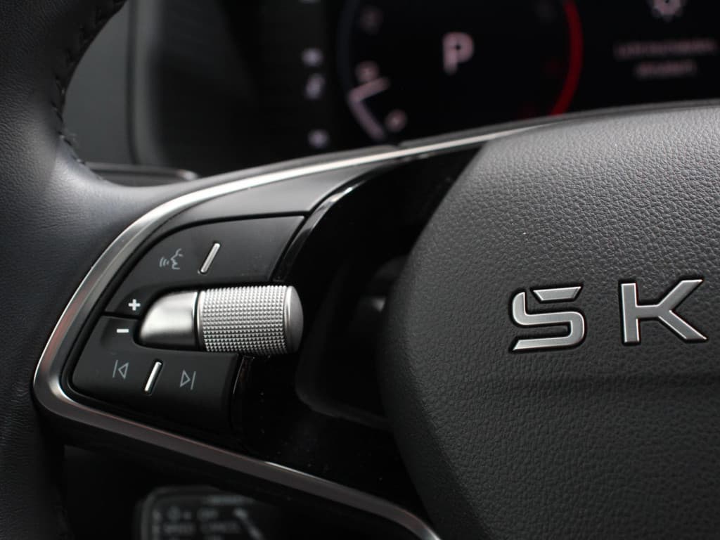 Škoda Karoq 1.5 TSI 150pk DSG ACT Selection thumbnail 8