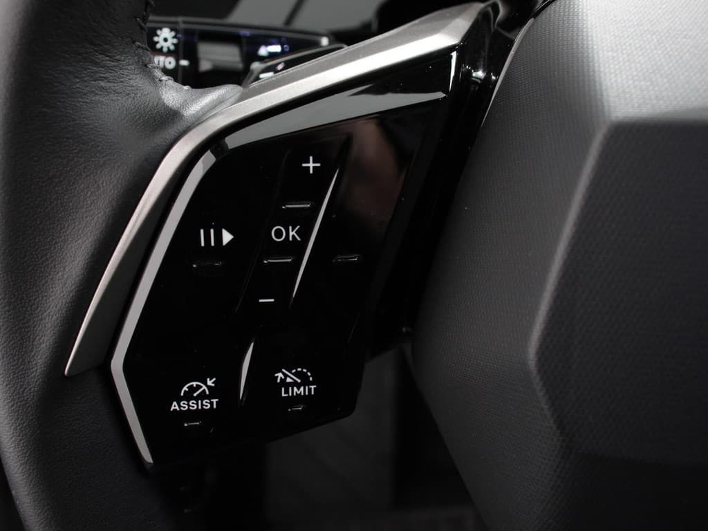 Peugeot 5008 1.2 Hybrid 145pk Automaat Allure 7p thumbnail 20