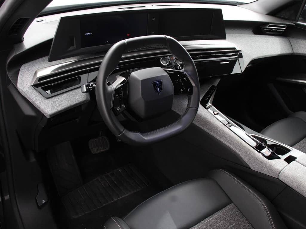 Peugeot 5008 1.2 Hybrid 145pk Automaat Allure 7p thumbnail 9