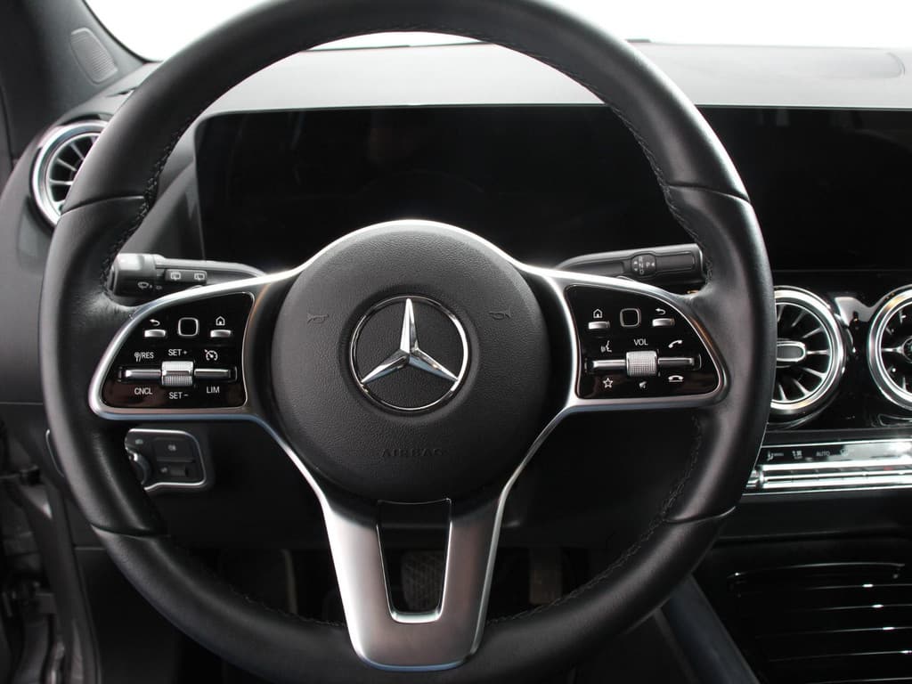 Mercedes-Benz GLA 200 Progressive thumbnail 17