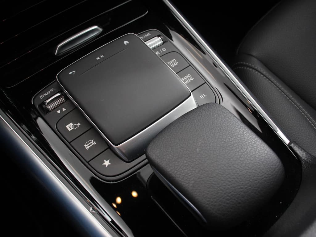 Mercedes-Benz GLA 200 Progressive thumbnail 20