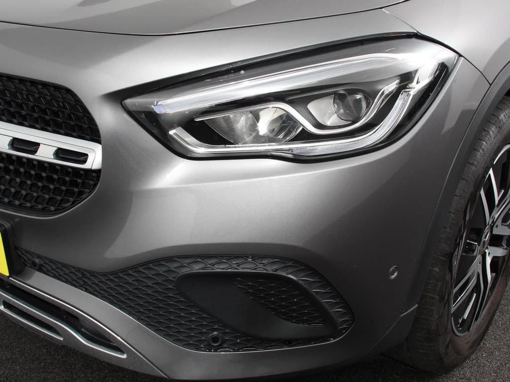 Mercedes-Benz GLA 200 Progressive thumbnail 32