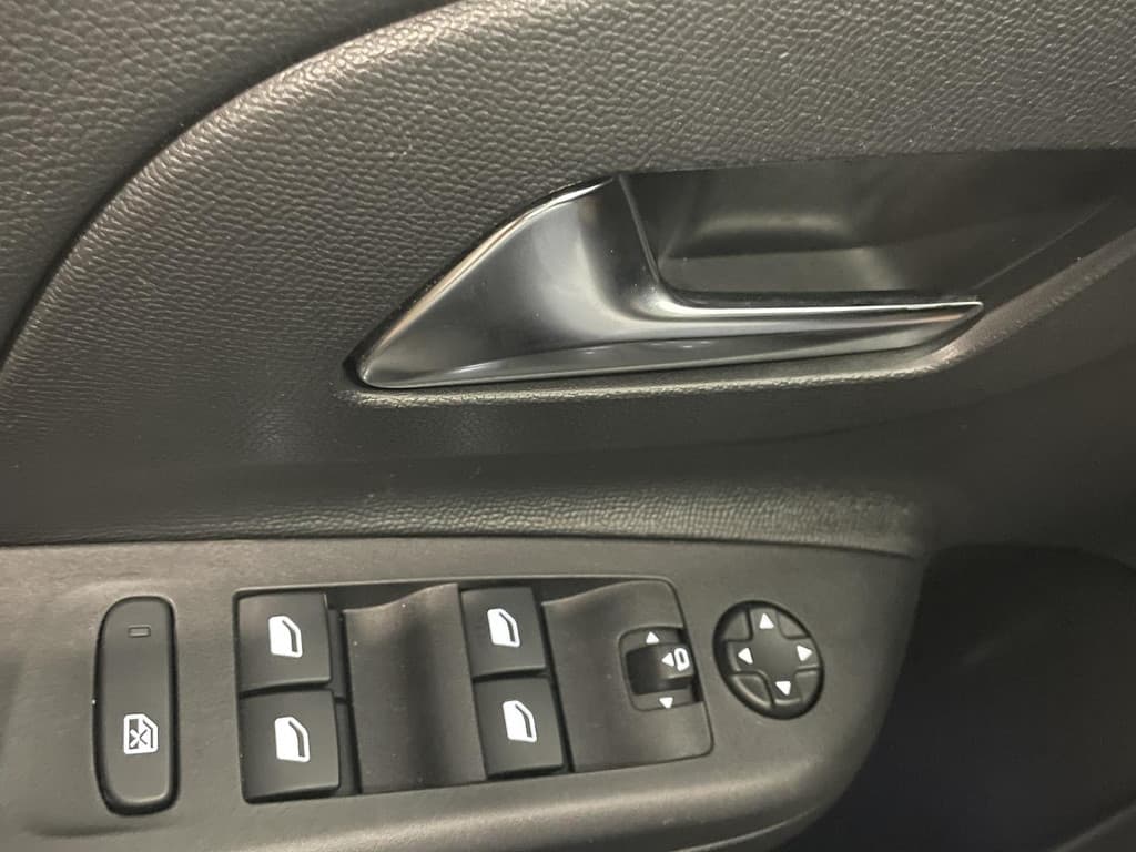 Opel CORSA-E Elegance 50 kWh thumbnail 21