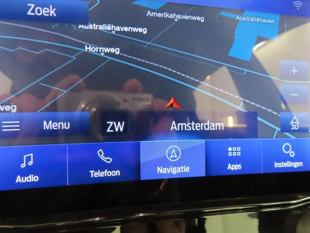 Ford Fiesta 1.0 EcoBoost Hybrid Titanium thumbnail 10