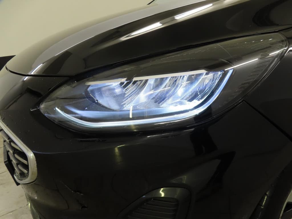 Ford Fiesta 1.0 EcoBoost Hybrid Titanium thumbnail 12