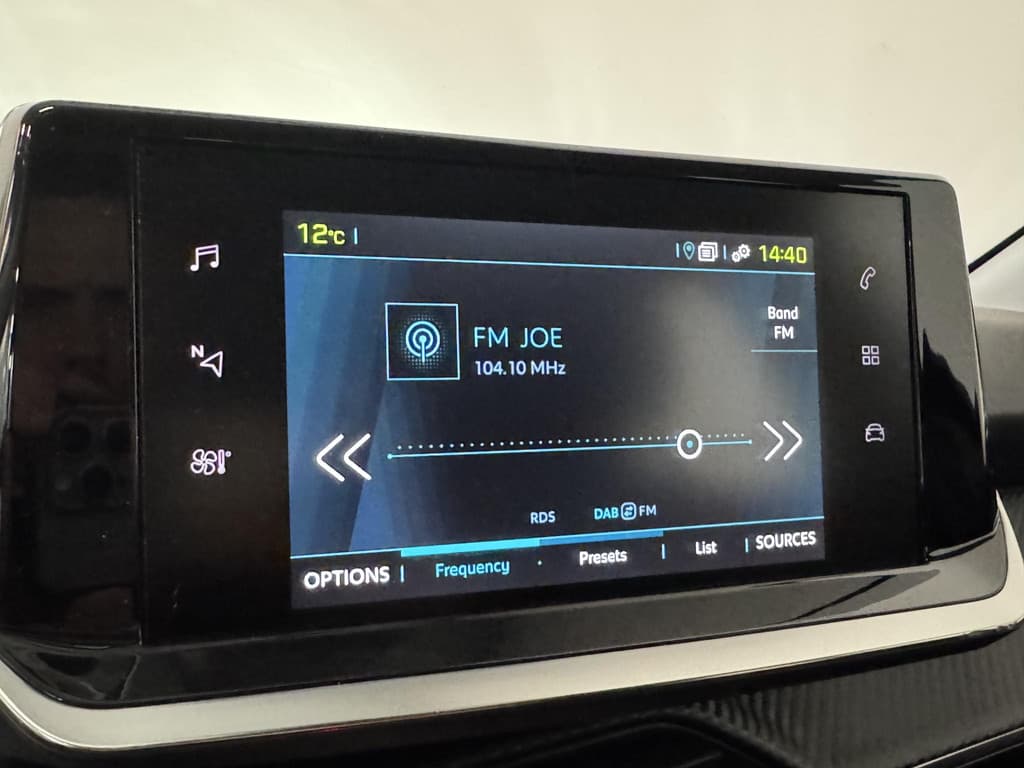 Peugeot E-208 EV Active Pack 50 kWh thumbnail 15