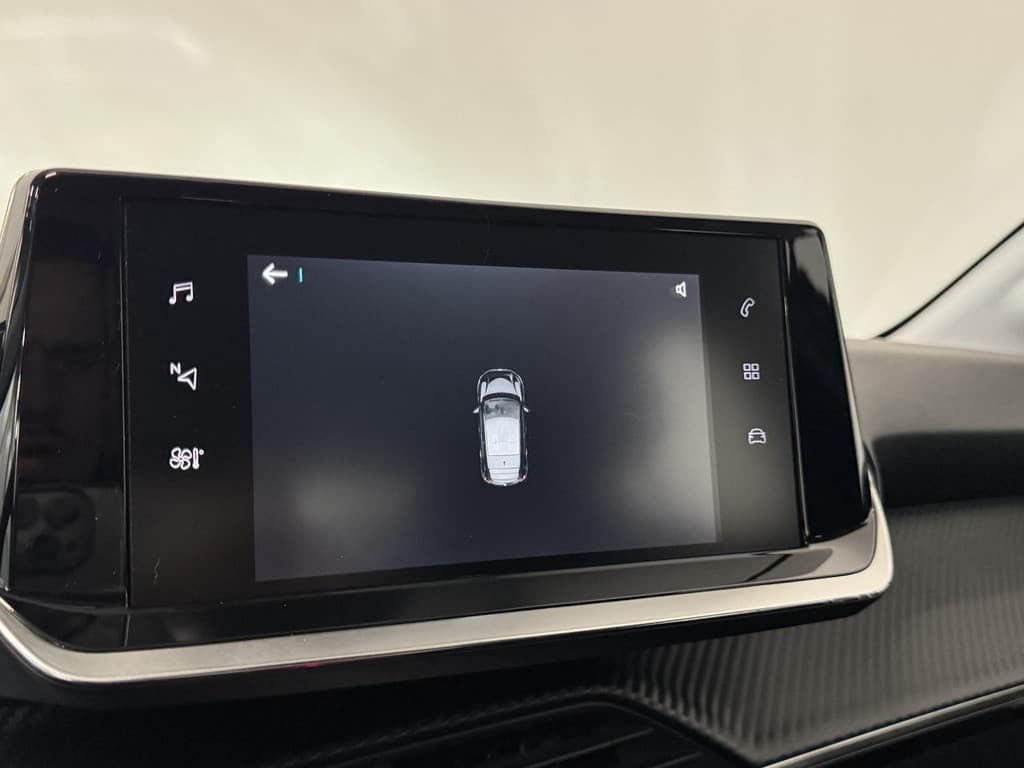 Peugeot E-208 EV Active Pack 50 kWh thumbnail 16