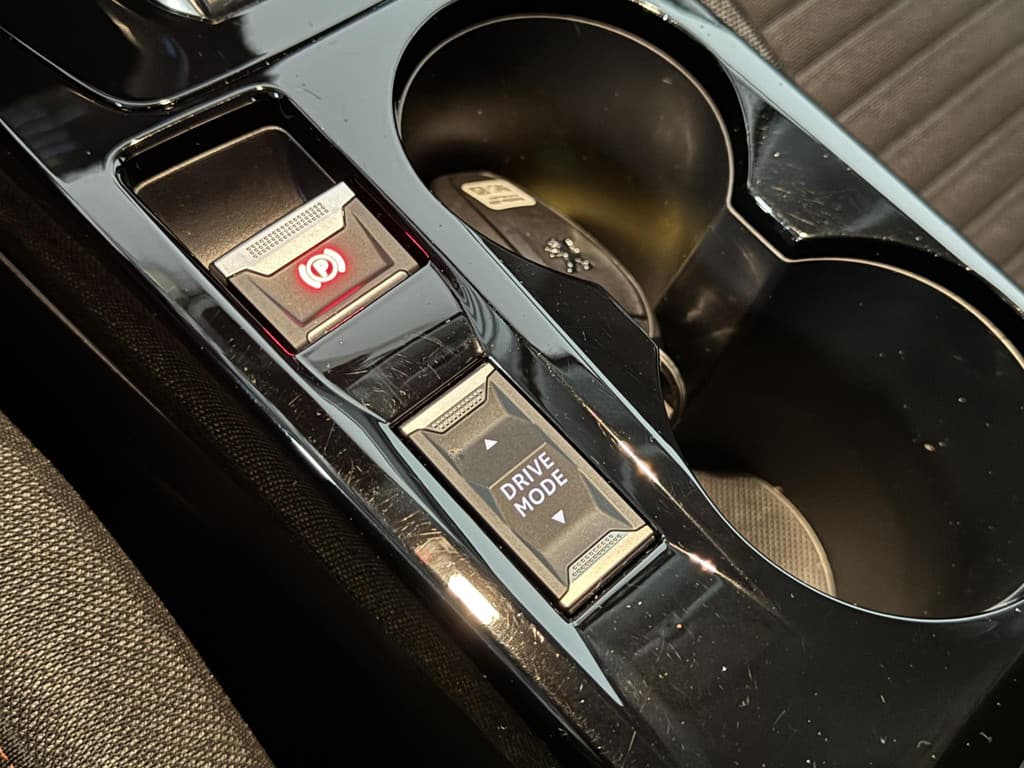 Peugeot E-208 EV Active Pack 50 kWh thumbnail 23