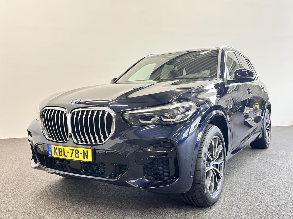 BMW X5 xDrive45e High Executive thumbnail 3