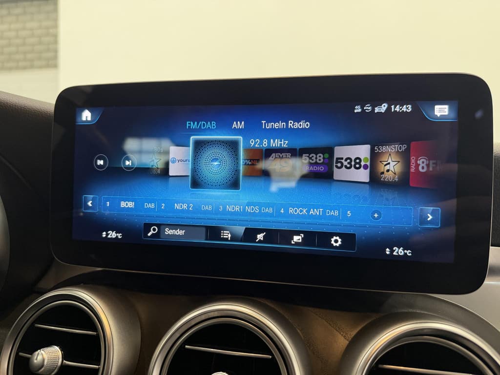 Mercedes-Benz GLC 300e 4MATIC Automaat PHEV AMG Line thumbnail 23