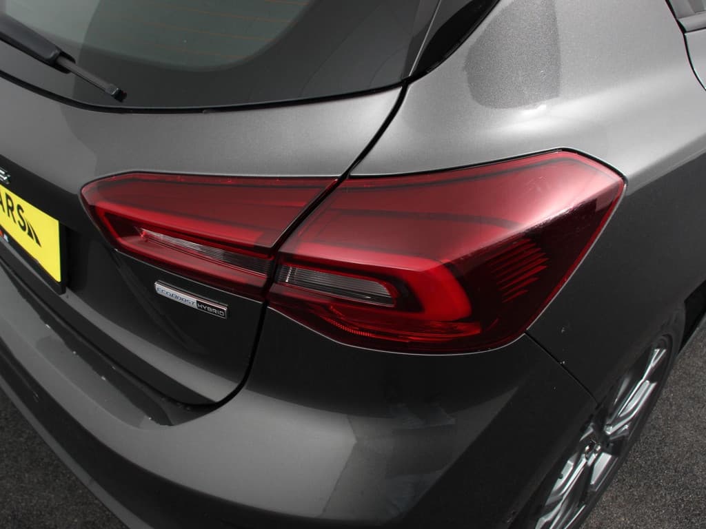 Ford Focus 1.0 Focus 125 PK HB ST-Line Automaat thumbnail 28