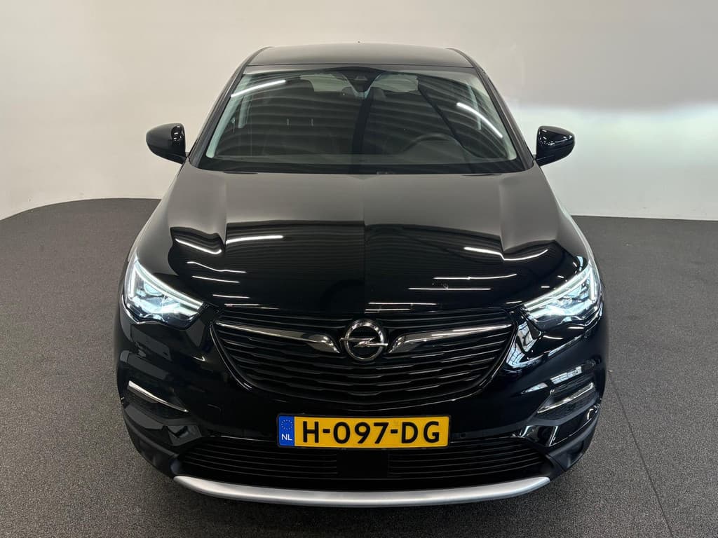Opel Grandland X 1.2 Turbo Business Executive thumbnail 3