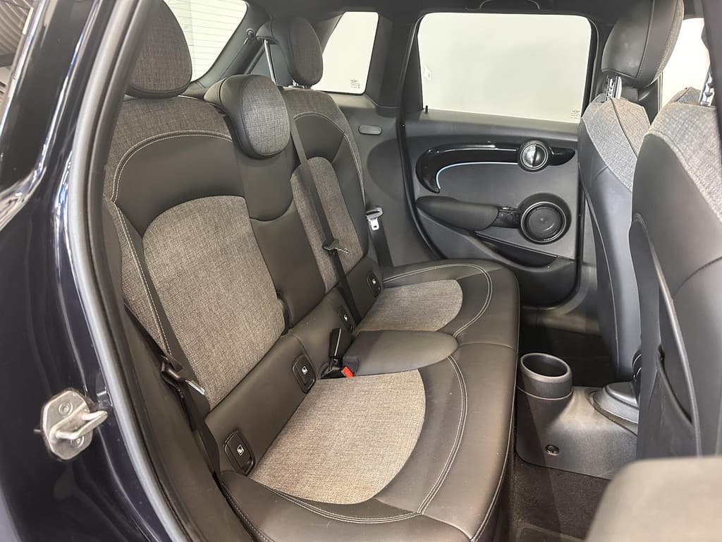 MINI Mini 1.5 Cooper Yours 5-DRS DCT-7 Aut. 136pk thumbnail 14