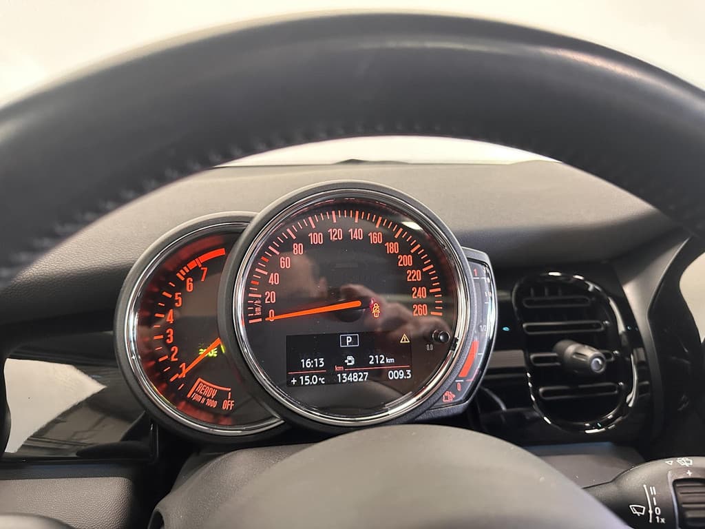 MINI Mini 1.5 Cooper Yours 5-DRS DCT-7 Aut. 136pk thumbnail 19