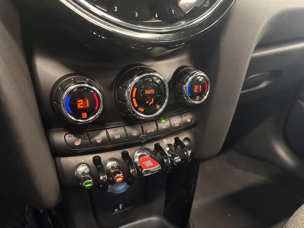 MINI Mini 1.5 Cooper Yours 5-DRS DCT-7 Aut. 136pk thumbnail 20