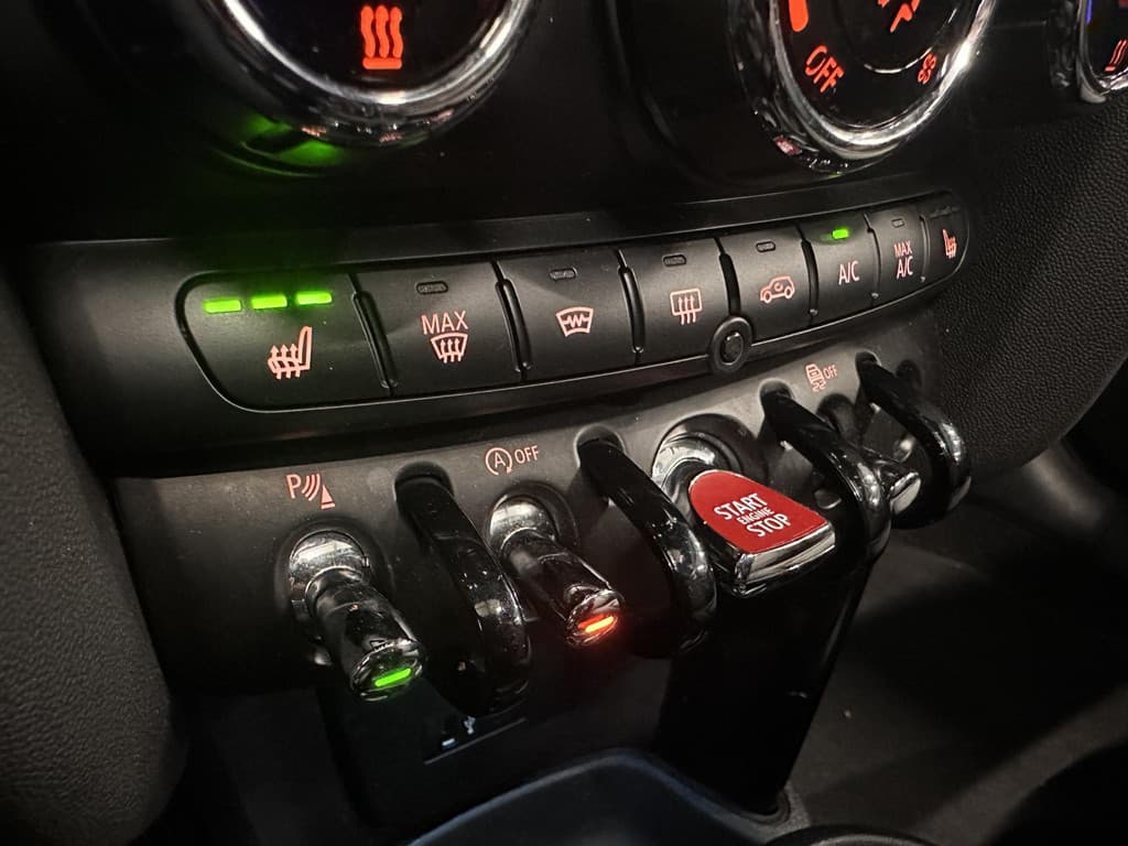 MINI Mini 1.5 Cooper Yours 5-DRS DCT-7 Aut. 136pk thumbnail 21