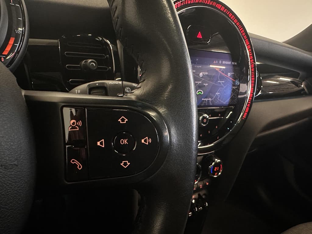 MINI Mini 1.5 Cooper Yours 5-DRS DCT-7 Aut. 136pk thumbnail 23