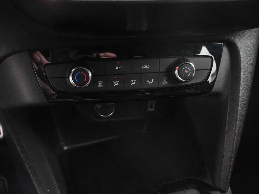 Opel Corsa 1.2 Turbo Automaat GS Line thumbnail 20