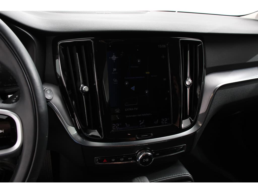 Volvo V60 2.0 T6 Recharge AWD R-Design thumbnail 15