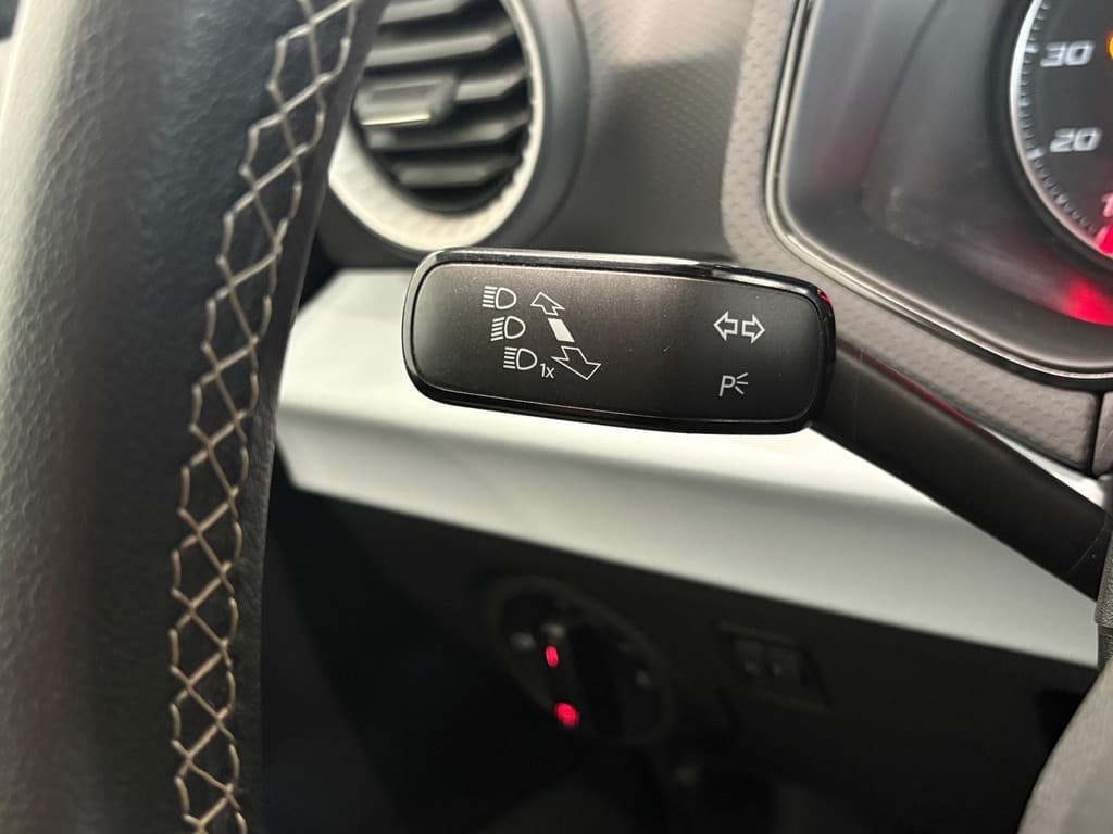 SEAT Arona 1.0 TSI Style Business Connect thumbnail 12