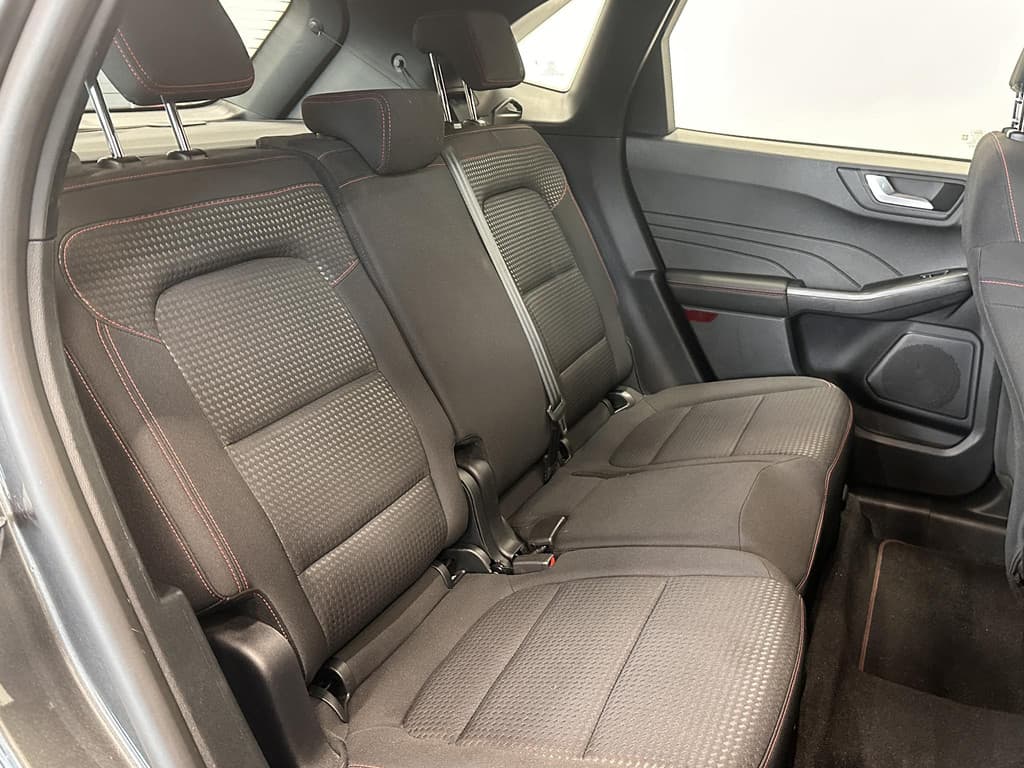 Ford Kuga 2.5 PHEV ST-Line thumbnail 13