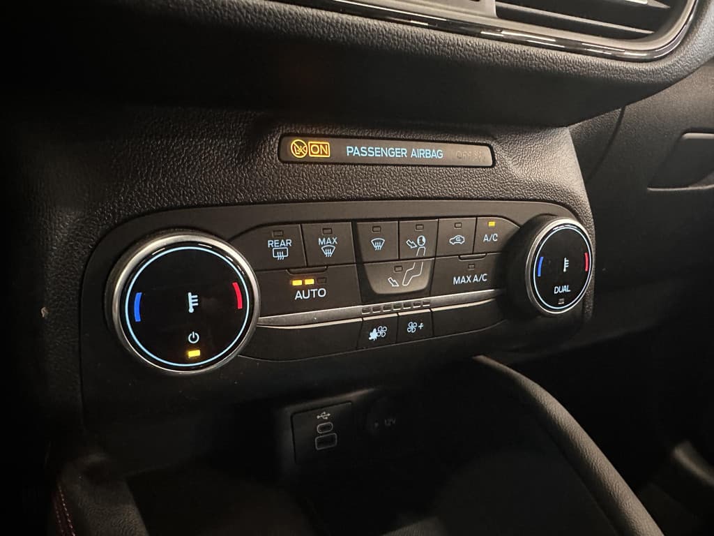 Ford Kuga 2.5 PHEV ST-Line thumbnail 28