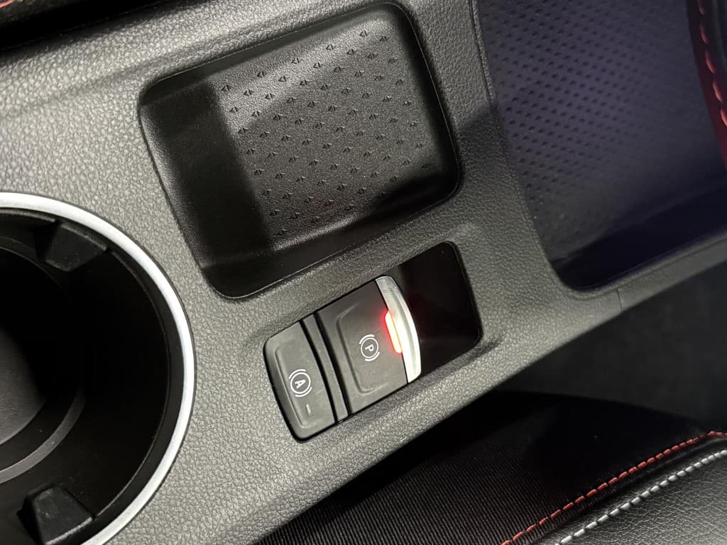 Renault Captur 1.6 E-Tech Plug-in Hybrid 160 R.S. Line thumbnail 20