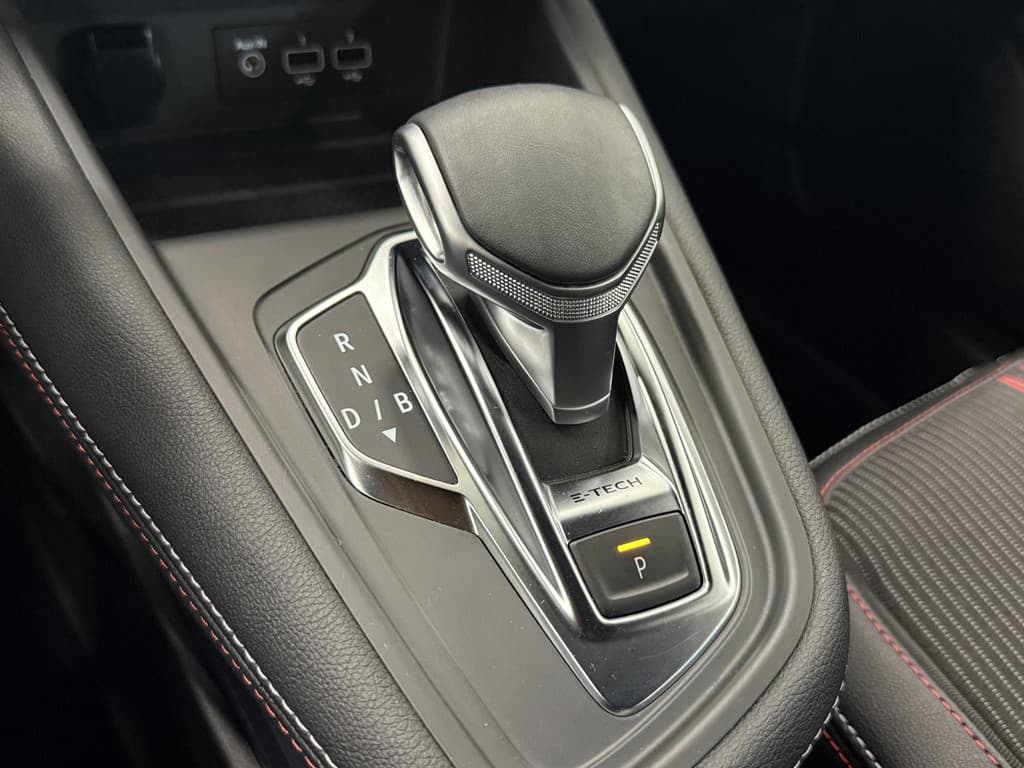 Renault Captur 1.6 E-Tech Plug-in Hybrid 160 R.S. Line thumbnail 24