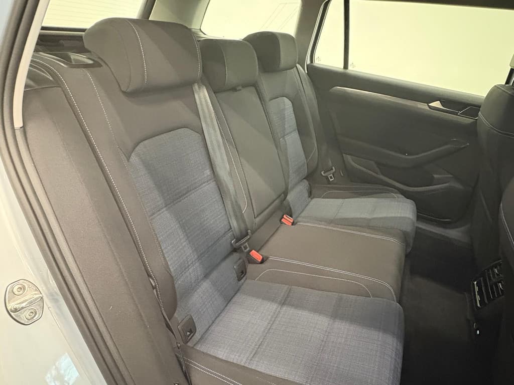 Volkswagen Passat Variant 1.4 TSI PHEV GTE Business thumbnail 29