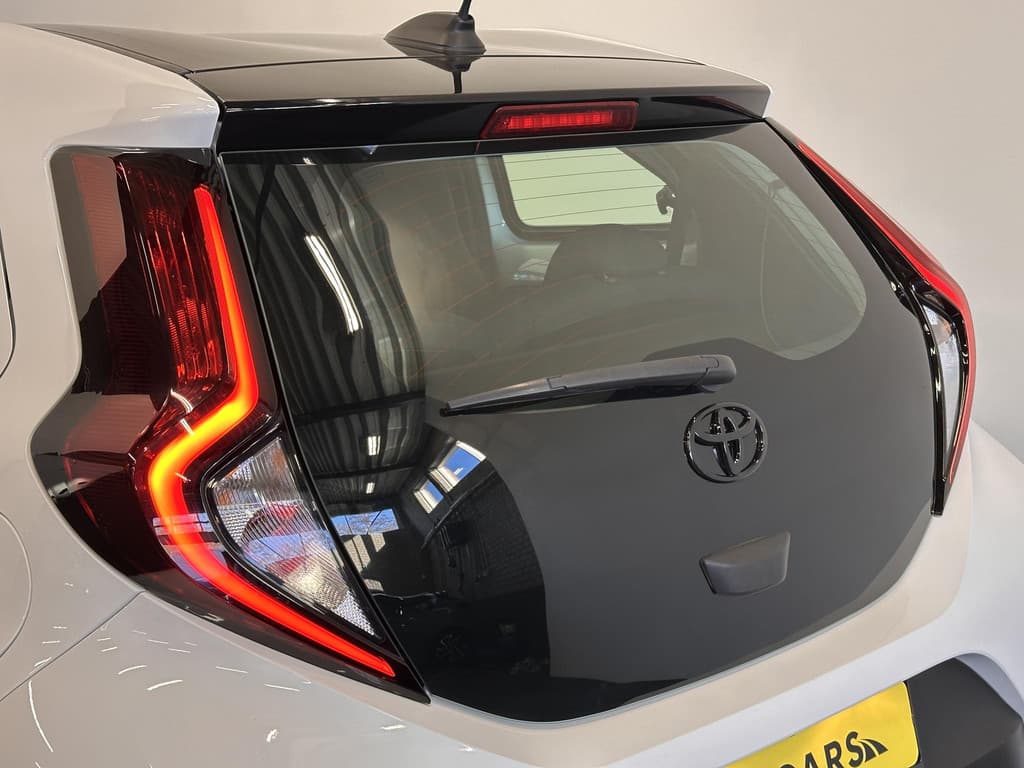 Toyota Aygo X 1.0 VVT-i S-CVT Aut. Play thumbnail 7