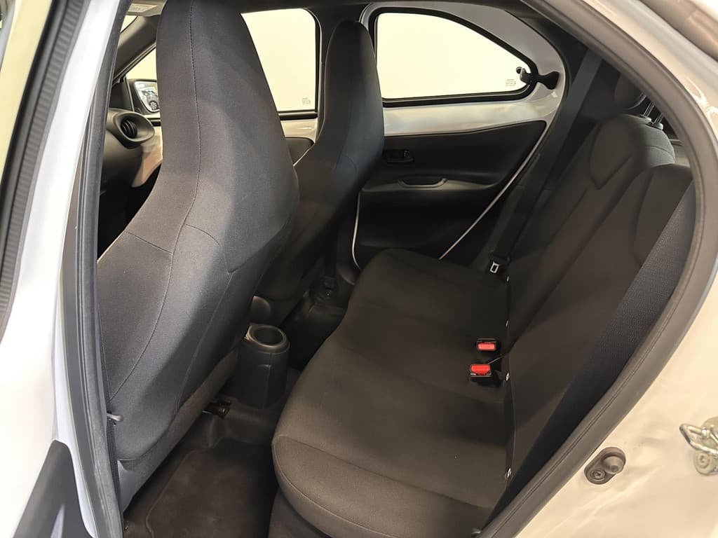 Toyota Aygo X 1.0 VVT-i S-CVT Aut. Play thumbnail 9