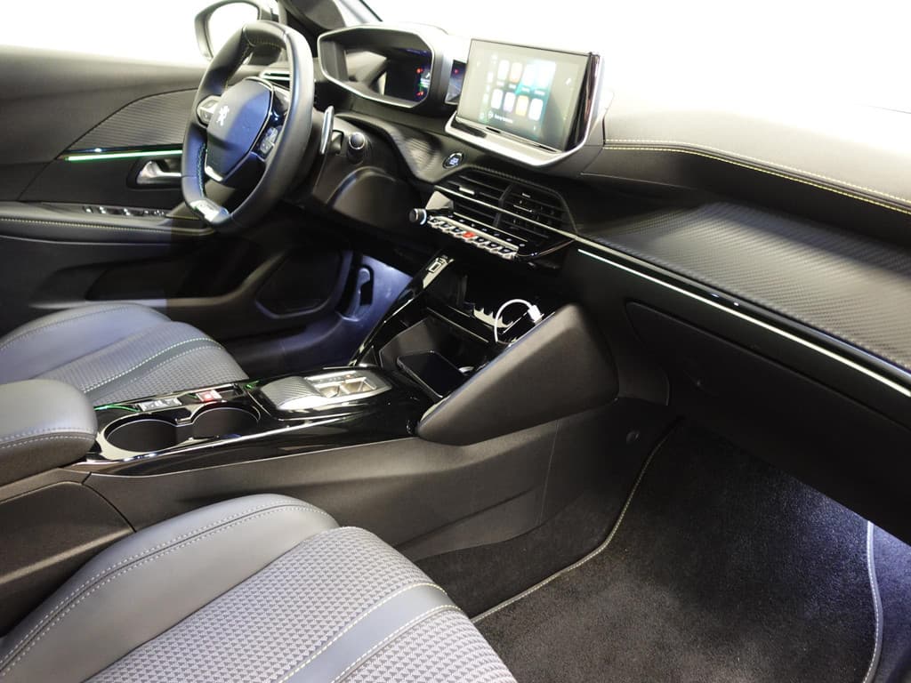 Peugeot 208 1.2 PureTech 100pk Automaat GT-Line thumbnail 31