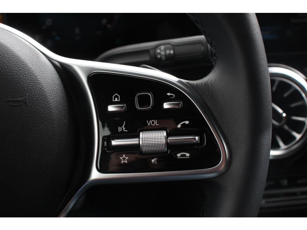 Mercedes-Benz GLA 200 163pk DCT Automaat Progressive thumbnail 14