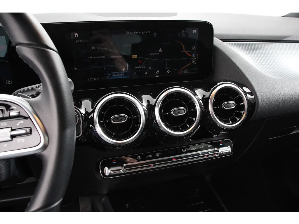 Mercedes-Benz GLA 200 163pk Automaat Progressive thumbnail 12