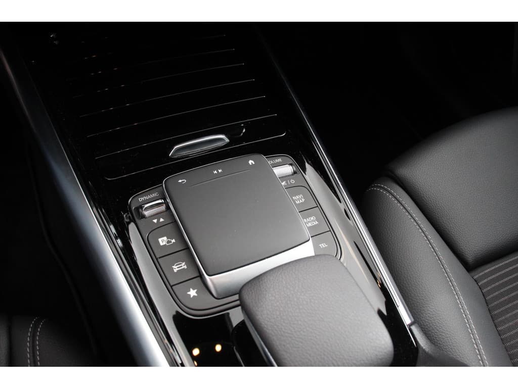 Mercedes-Benz GLA 200 163pk Automaat Progressive thumbnail 18