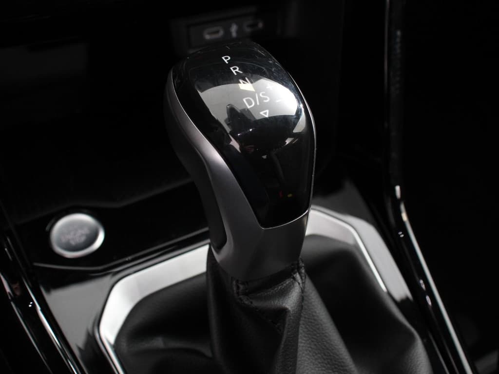 Volkswagen T-Roc 1.5 TSI DSG R-Line thumbnail 16