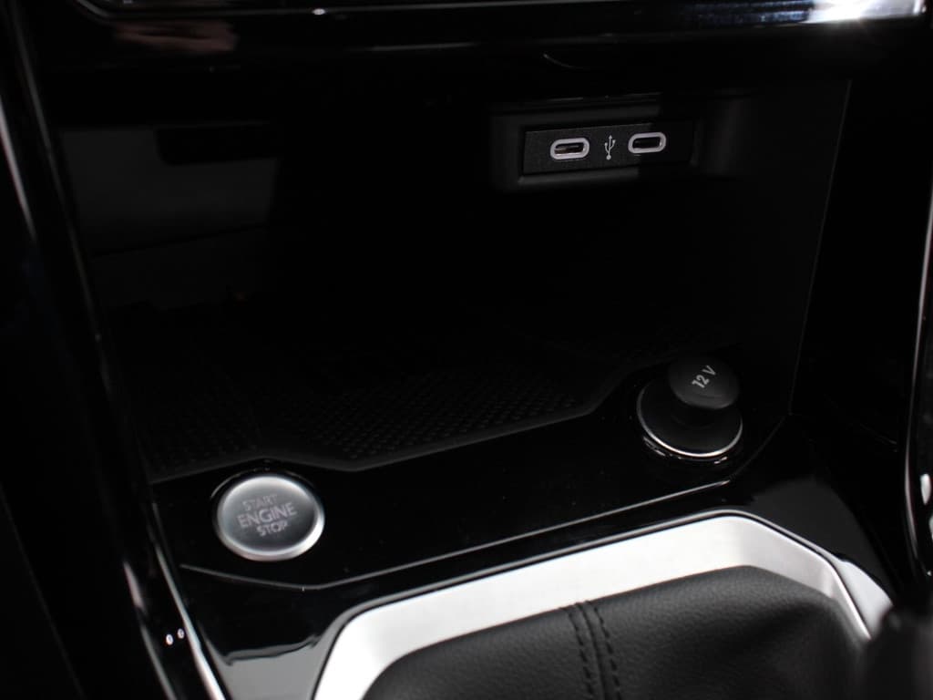 Volkswagen T-Roc 1.5 TSI DSG R-Line thumbnail 17