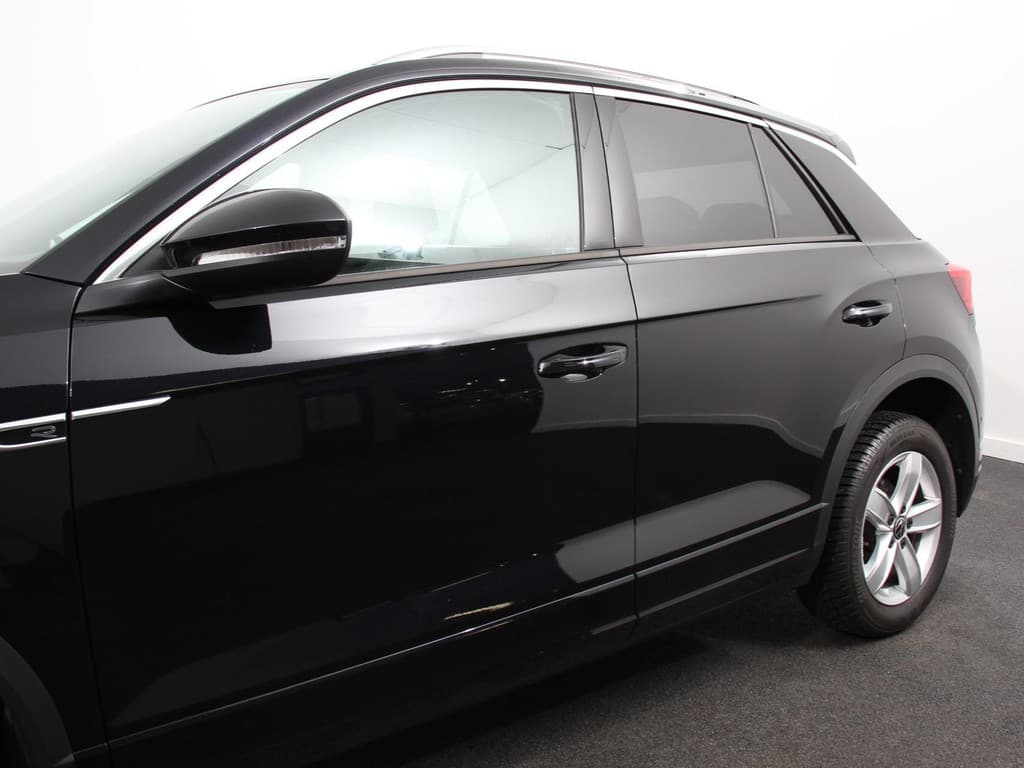 Volkswagen T-Roc 1.5 TSI DSG R-Line thumbnail 26