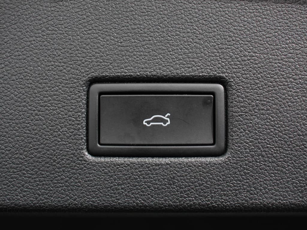 Volkswagen T-Roc 1.5 TSI DSG R-Line thumbnail 33