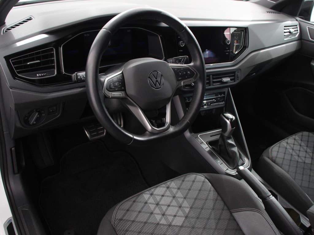 Volkswagen Polo 1.0 TSI R-Line DSG thumbnail 2