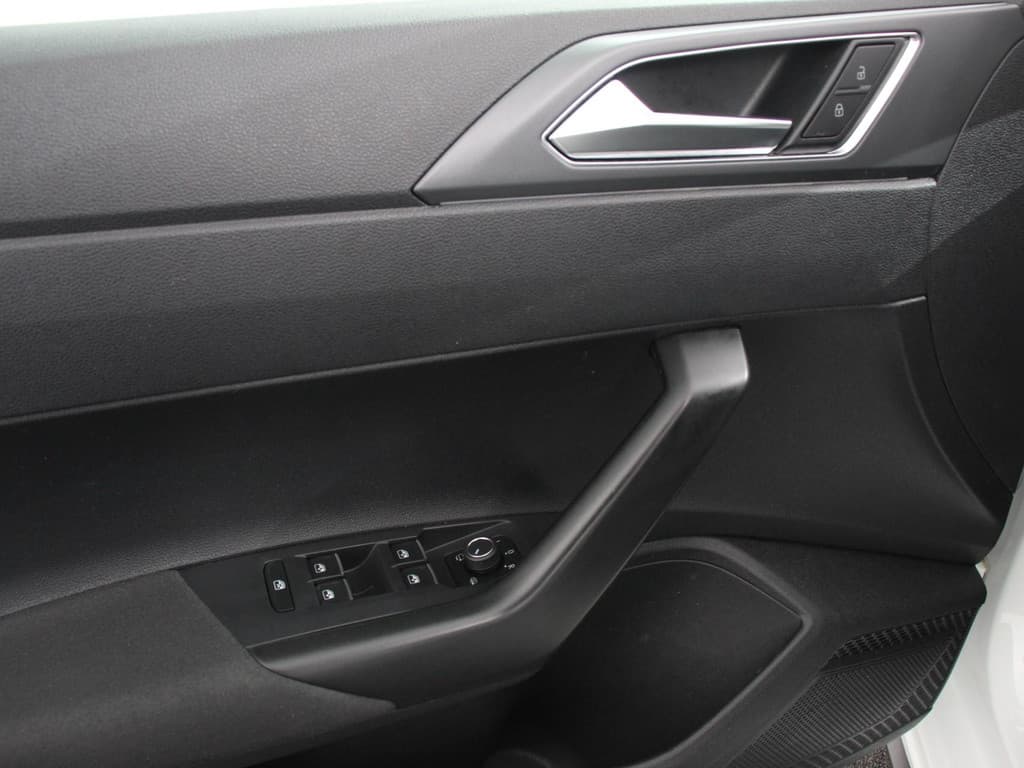 Volkswagen Polo 1.0 TSI R-Line DSG thumbnail 31