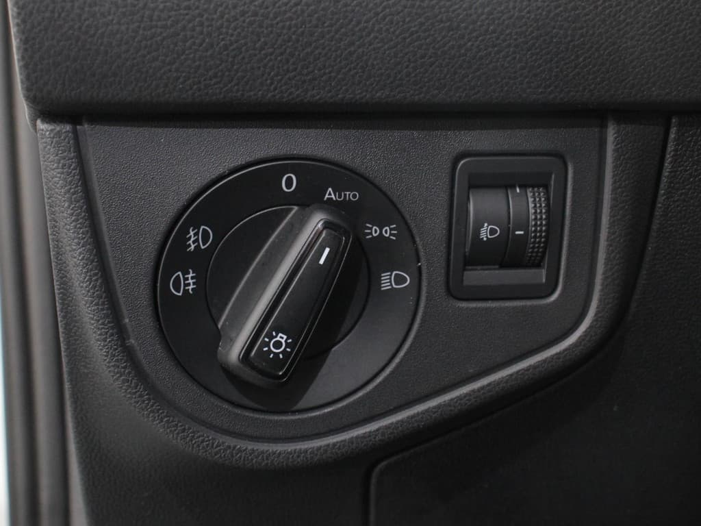 Volkswagen Polo 1.0 TSI R-Line DSG thumbnail 32