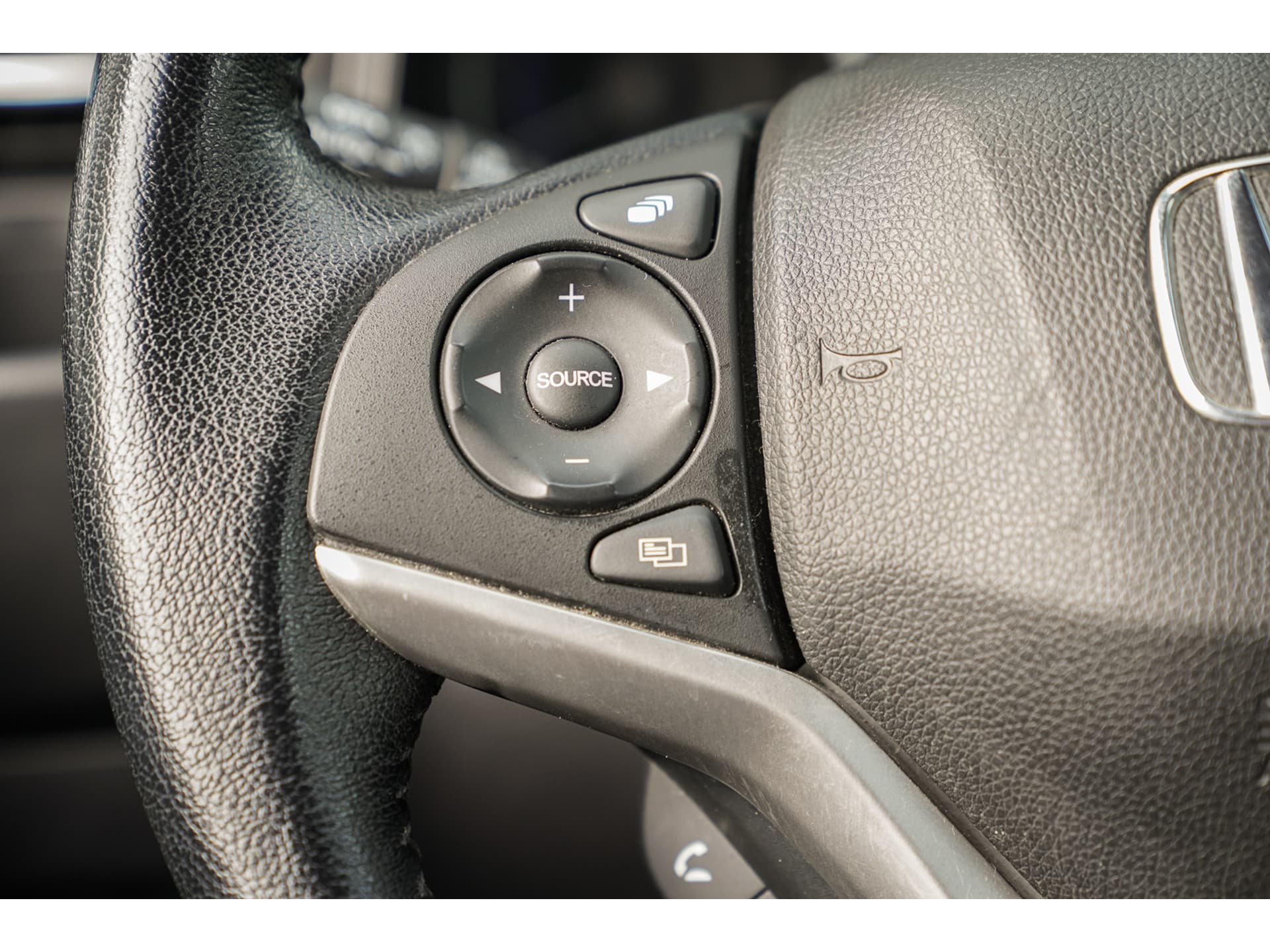 Honda Jazz 1.3i VTEC ELEGANCE thumbnail 15