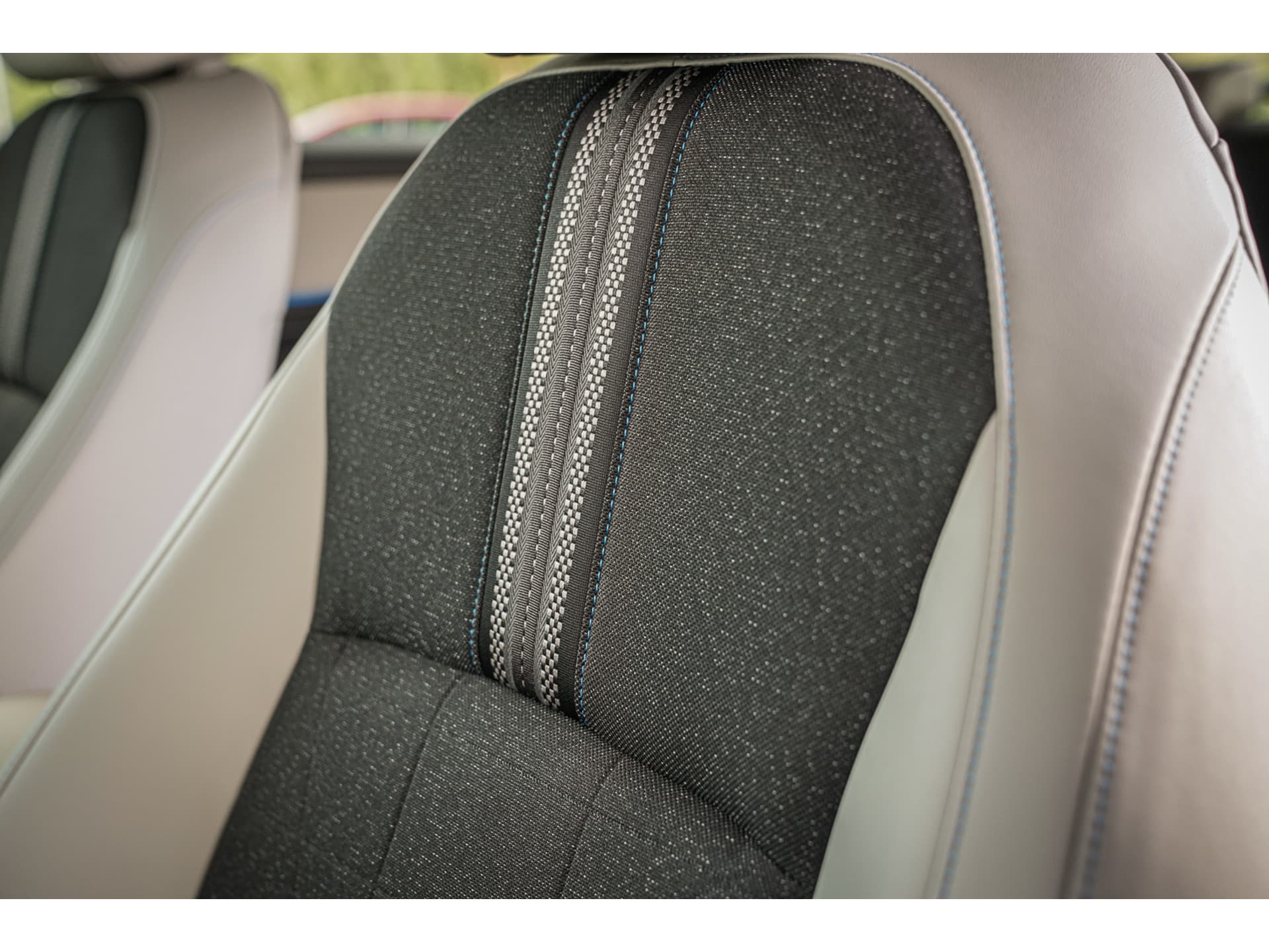 Honda HR-V 1.5i e:HEV ADVANCE STYLE thumbnail 18