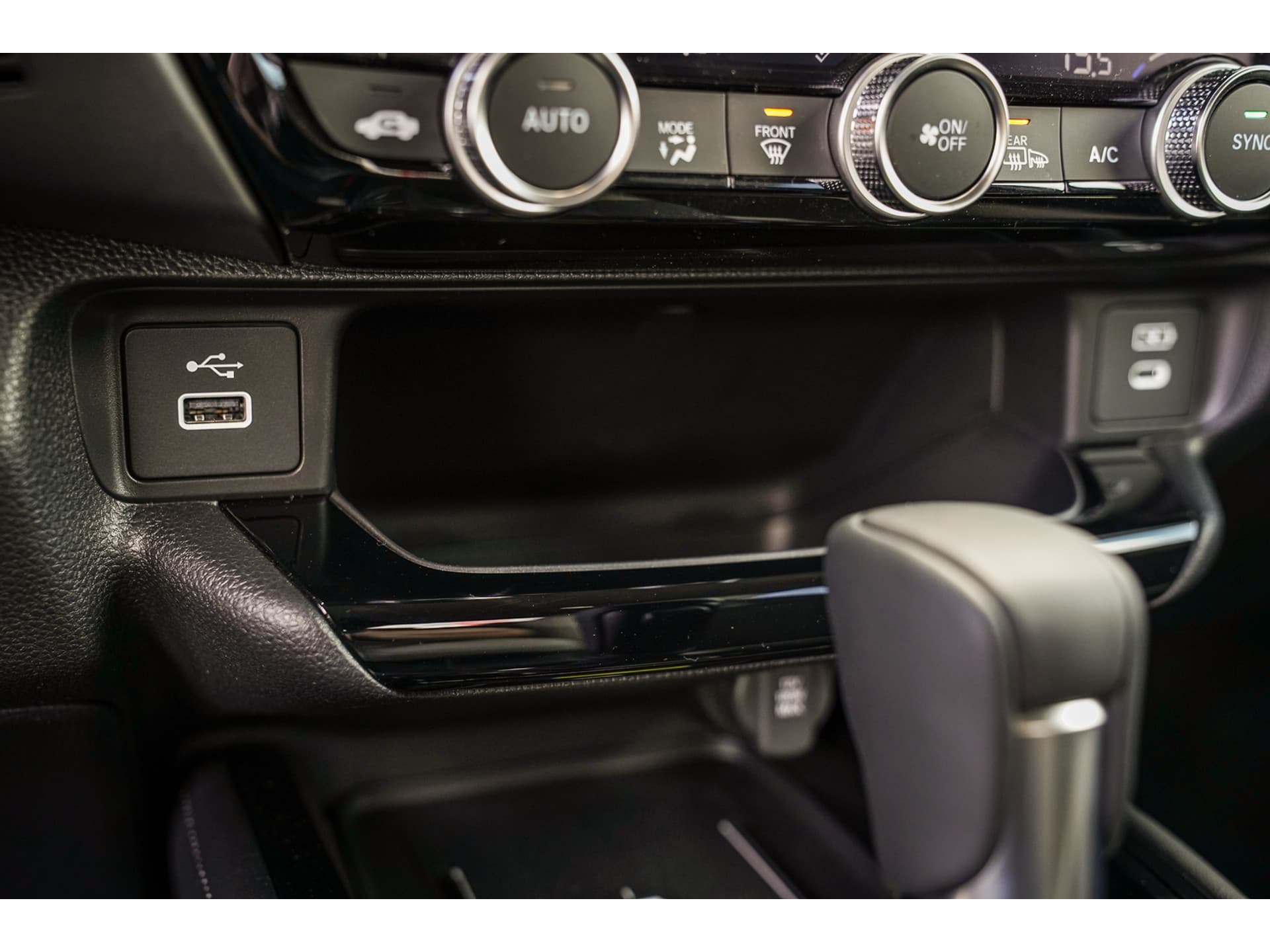 Honda HR-V 1.5i e:HEV ADVANCE STYLE thumbnail 27