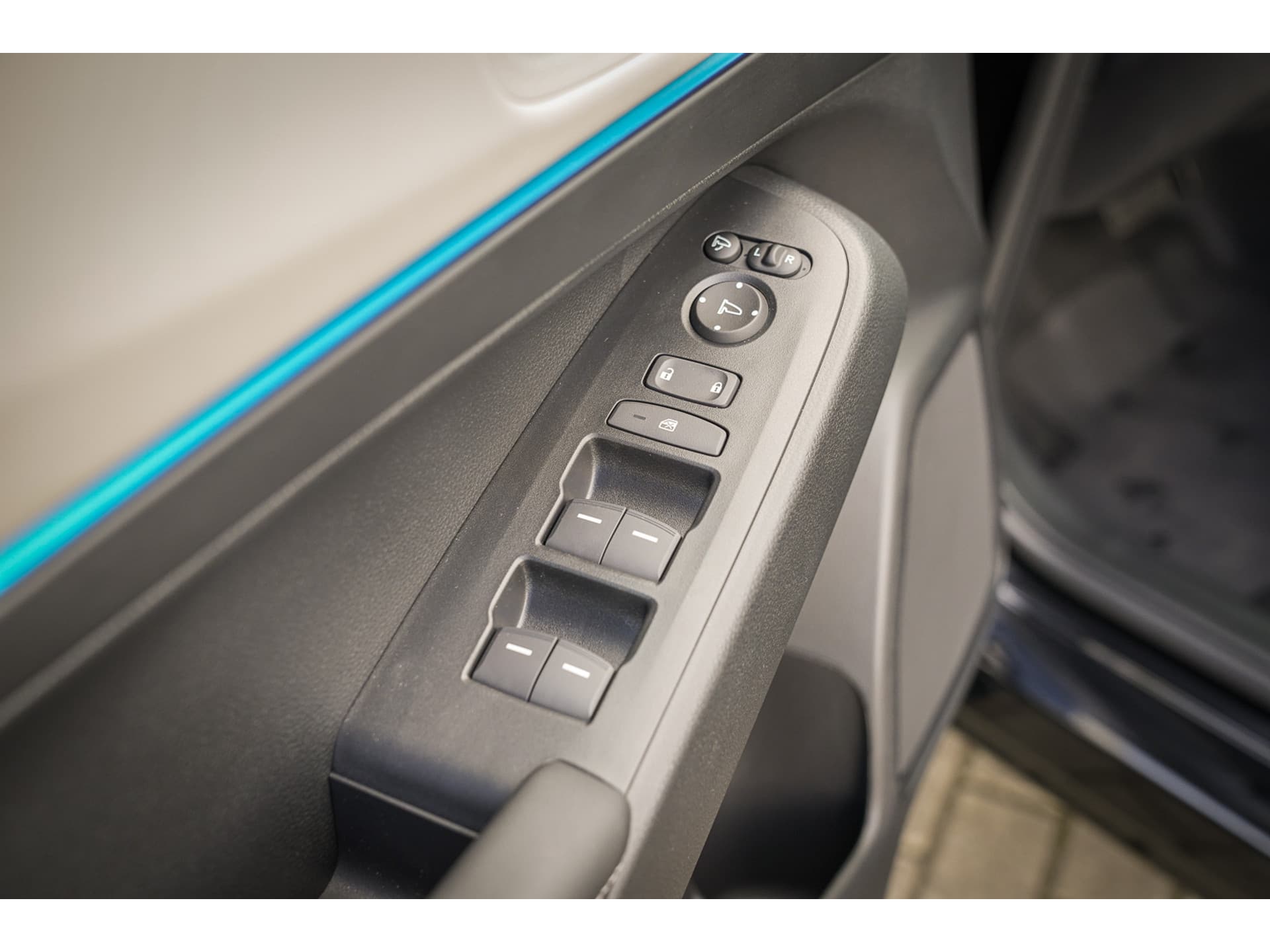 Honda HR-V 1.5i e:HEV ADVANCE STYLE thumbnail 35