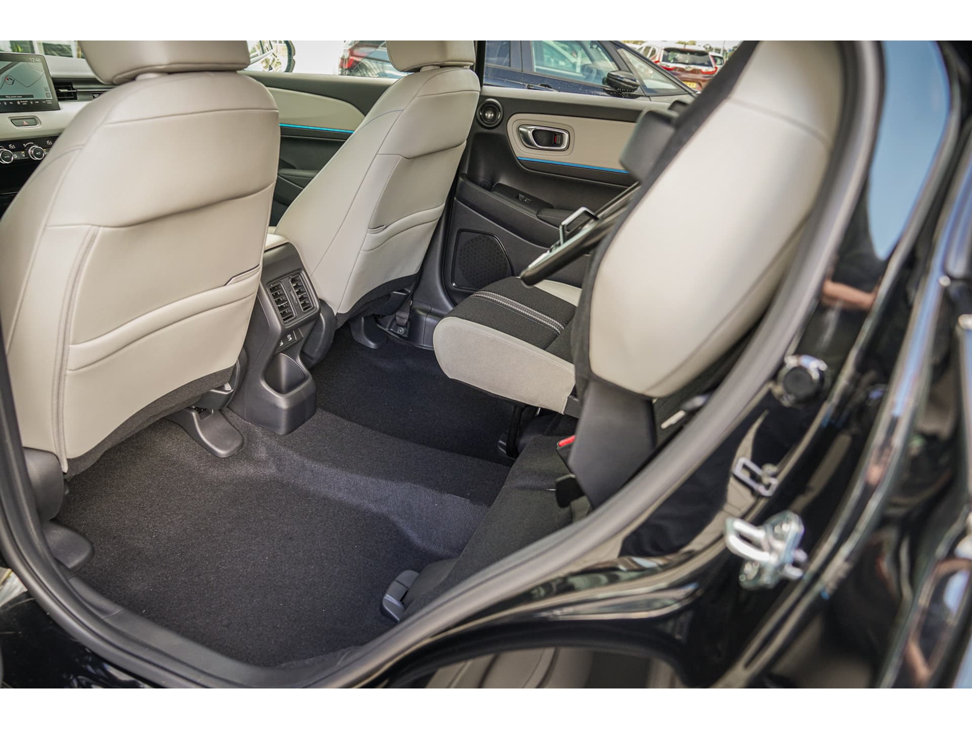 Honda HR-V 1.5i e:HEV ADVANCE STYLE thumbnail 39