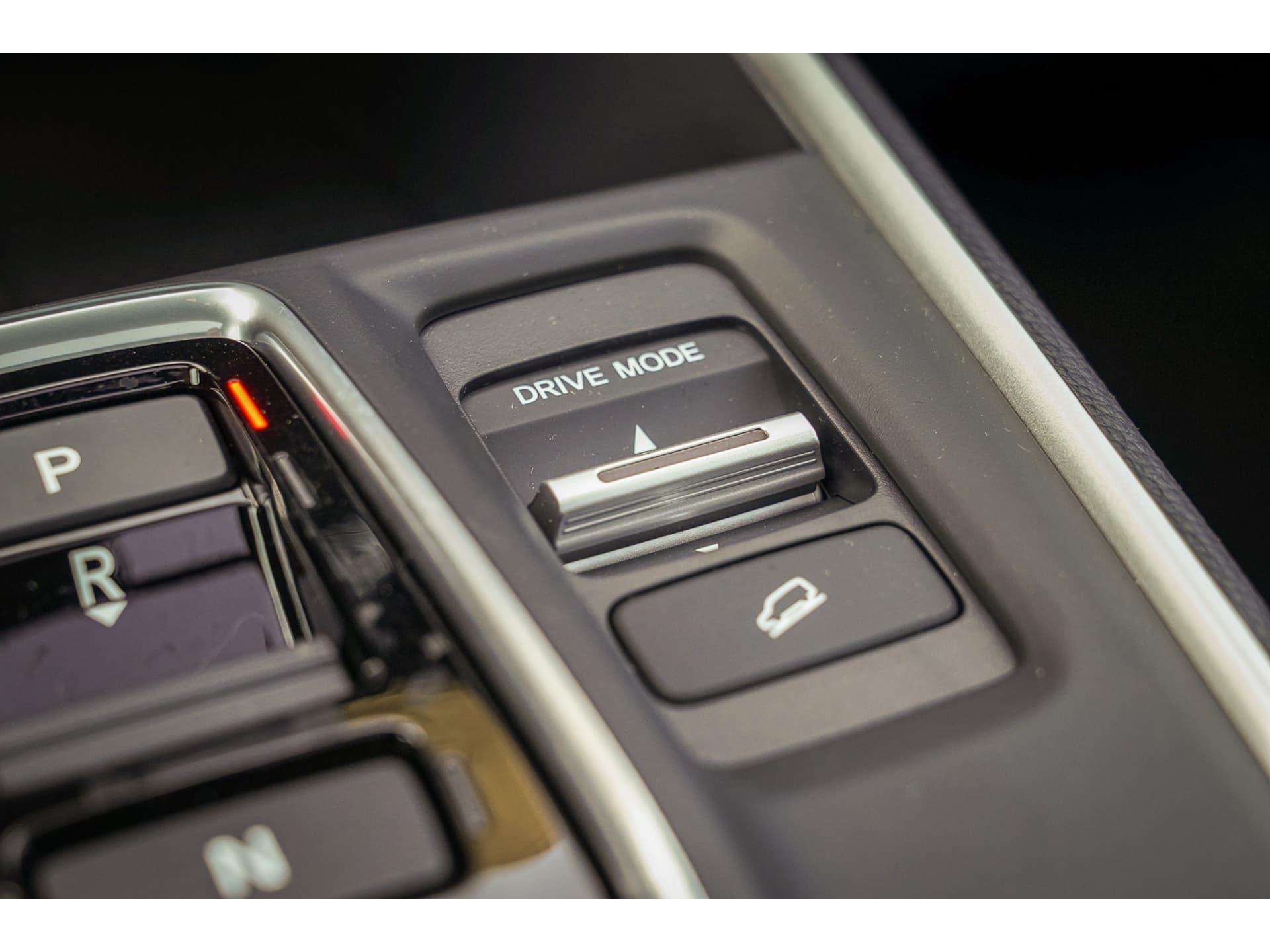 Honda CR-V 2.0i e:HEV ELEGANCE thumbnail 27